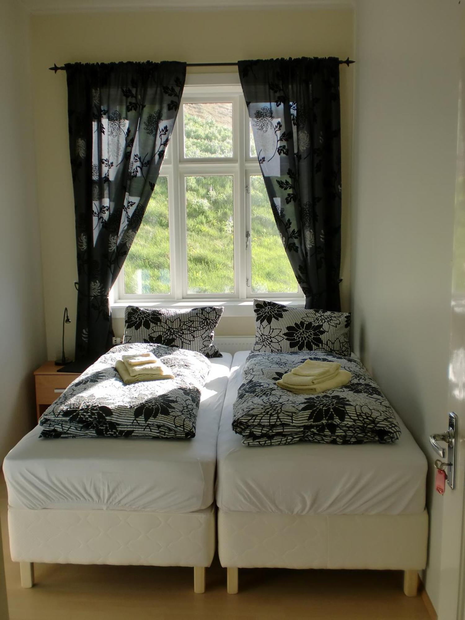 Guesthouse Tilraun Blonduos Szoba fotó
