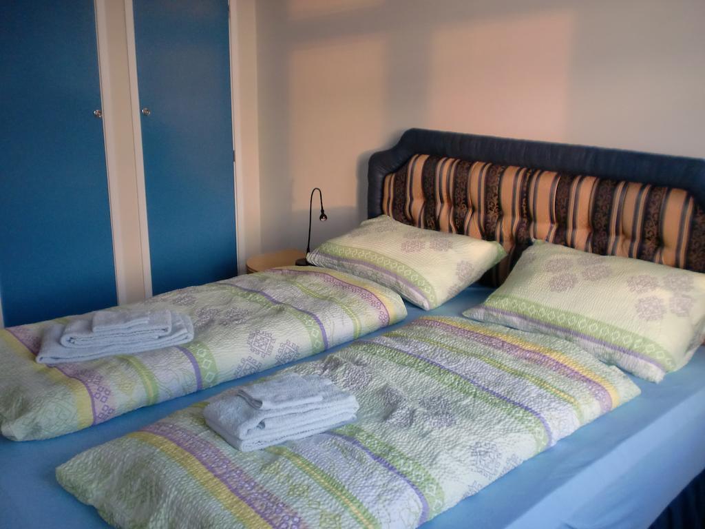 Guesthouse Tilraun Blonduos Szoba fotó