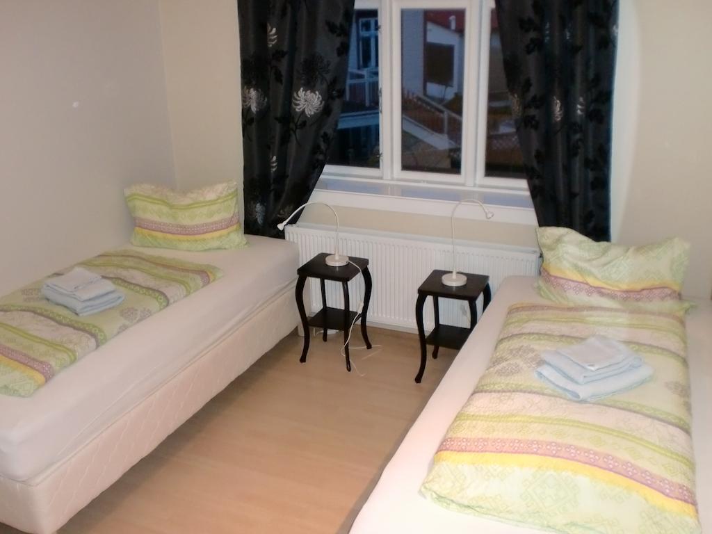 Guesthouse Tilraun Blonduos Szoba fotó