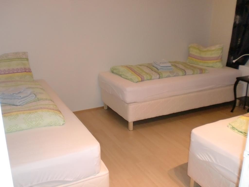 Guesthouse Tilraun Blonduos Szoba fotó